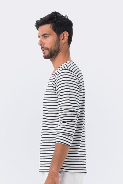 Men's T shirt